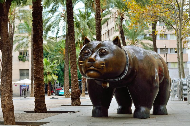 Planes dog friendly más allá de las playas para perros en Barcelona