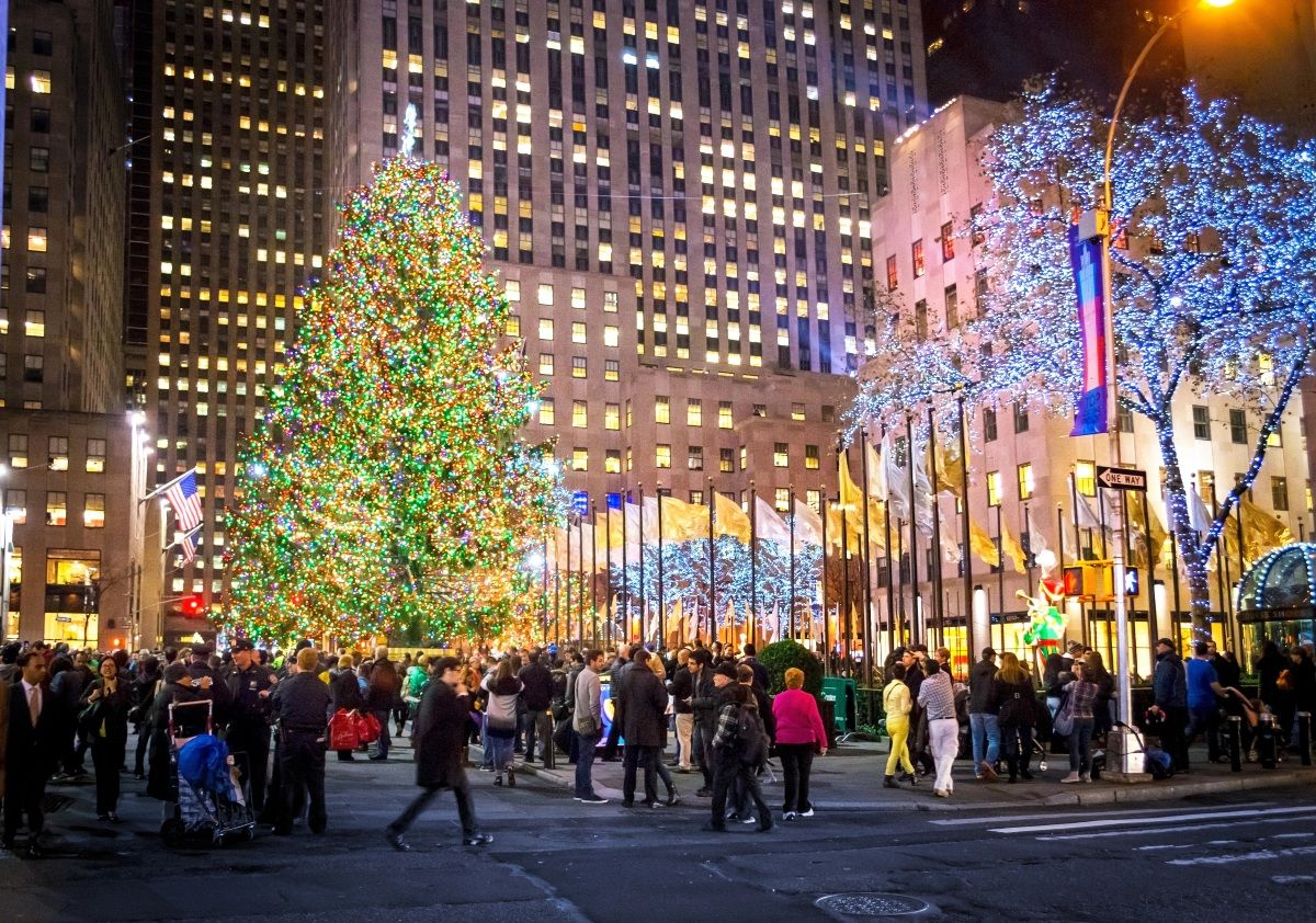Árbol de Navidad del Rockefeller Center llega este sábado a Manhattan: el  abeto noruego de 75 pies de altura y 11 toneladas viaja en un remolque de  31 metros de largo |, image size:1200x842
