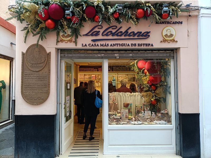 Qué hacer en Sevilla en Navidad Comprar dulces en La Colchona, en la Calle Cuna