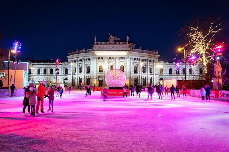 Qué hacer en Viena en Navidad: Pista de patinaje de la plaza del Ayuntamiento 