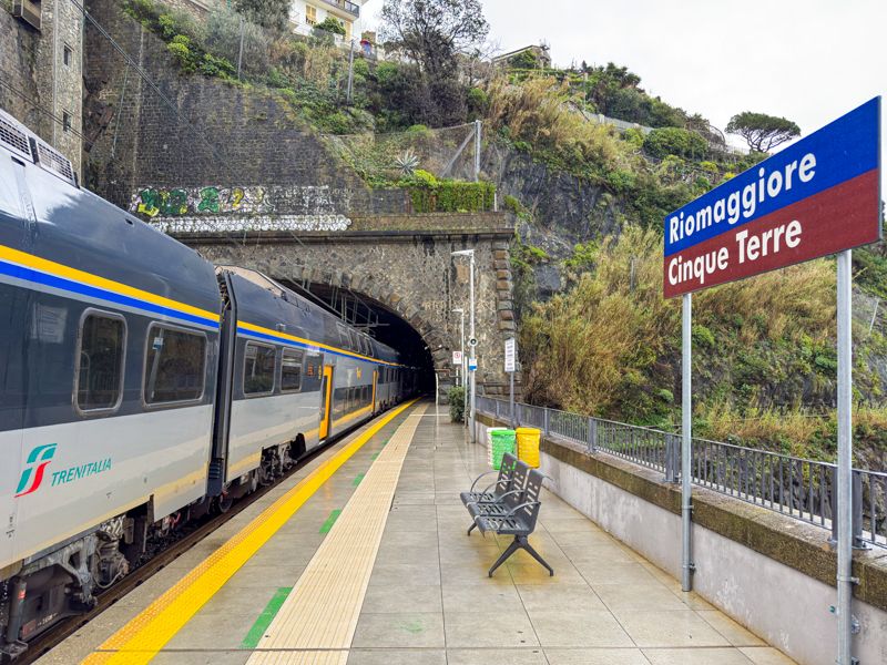 Cómo llegar a Riomaggiore en tren: estación de trenes