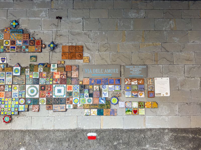 Qué ver en Riomaggiore: Parete delle Maioliche