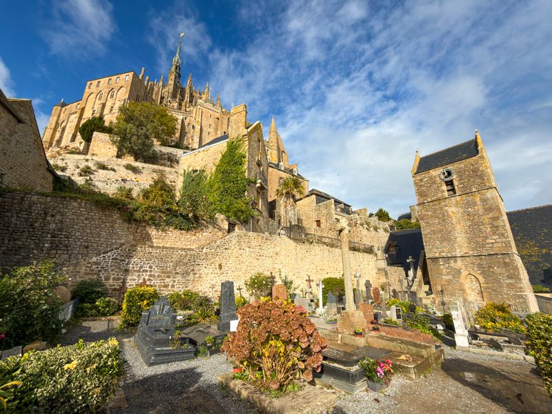 Visitar el Mont Saint Michel: pasear por el pueblo es un súper imprescindible