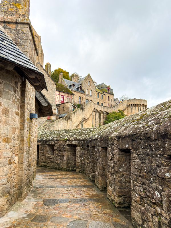 Visitar el Mont Saint Michel: las murallas y sus vistas