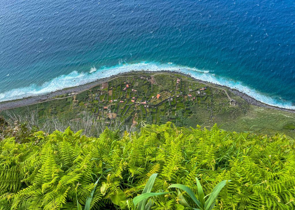 ▷ Achadas da Cruz en Madeira: guía para visitar su teleférico, mirador y fajã 1 Achadas da Cruz en Madeira