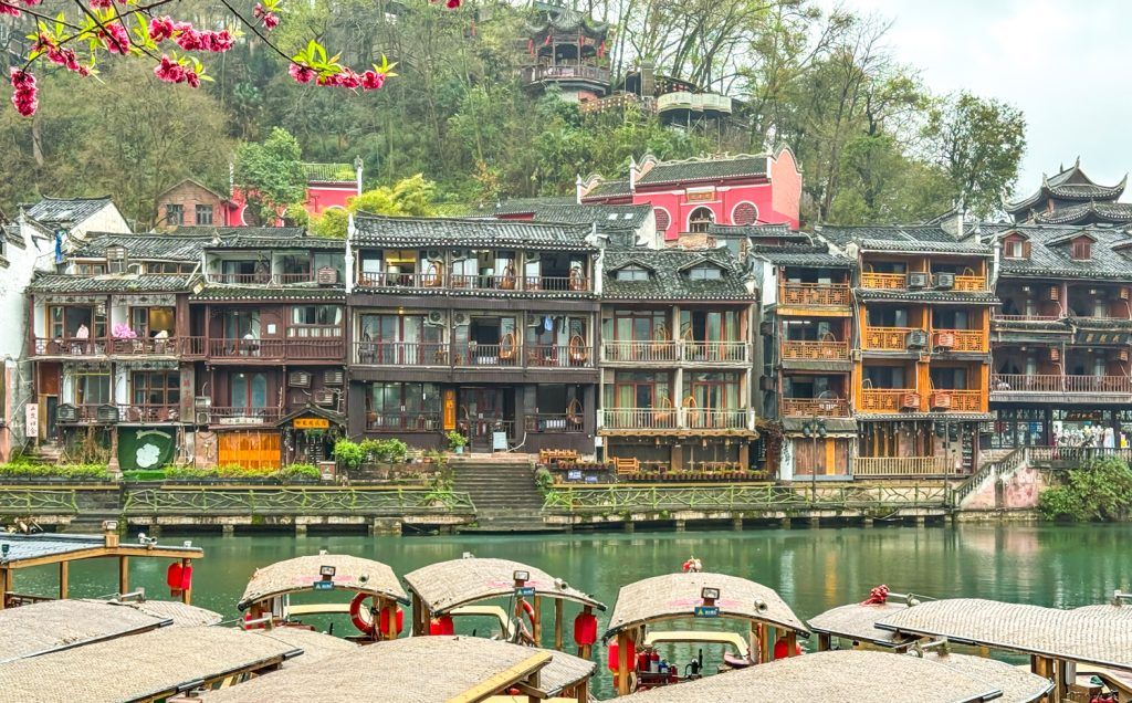 ▷ Dónde alojarse en Fenghuang: mejor zona y hoteles recomendados con vistas al río 2 Dónde alojarse en Fenghuang: mejor zona y hoteles recomendados con vistas al río