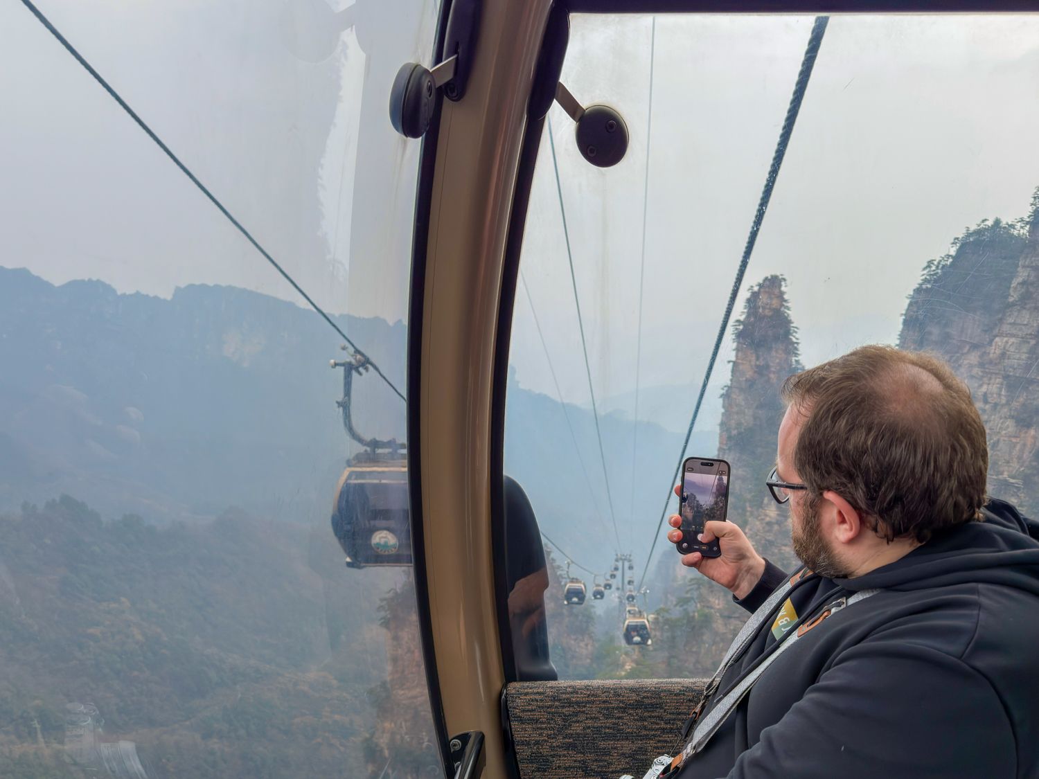 ▷ Guía para visitar el Parque Nacional de Zhangjiajie: cómo llegar a las montañas de Avatar en China, precio e info útil 19 Visitar el Parque Nacional de Zhangjiajie: teleférico de Tianzi